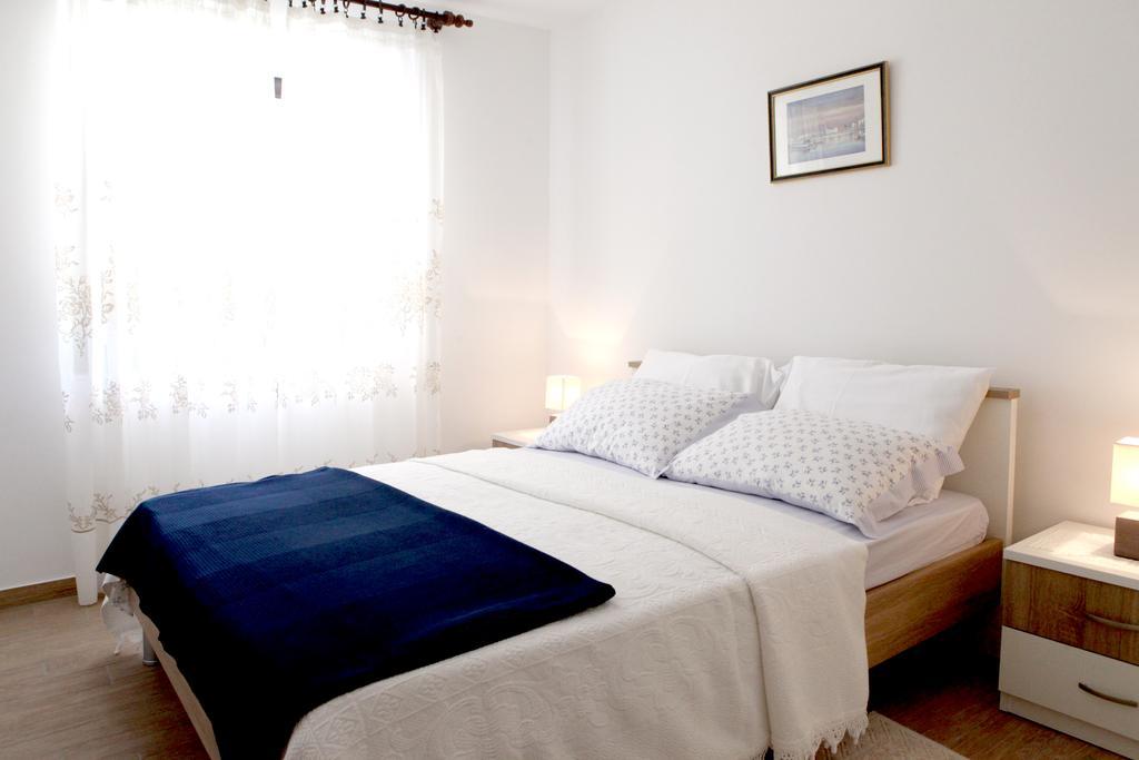 Apartments Marina-Mare Poreč Eksteriør bilde